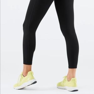 Define High Waisted 7/8 Legging